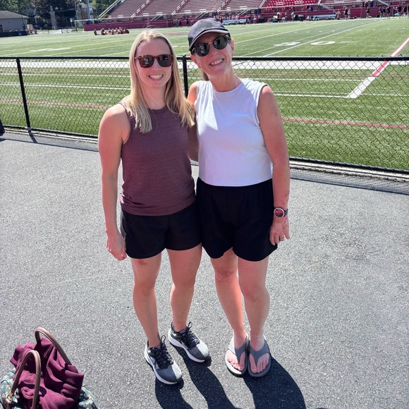 Jmegonigal830 is live! Like to be notified when I host a share show! - Picture 14 of 15